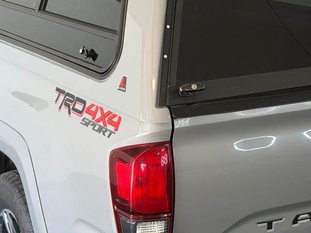 2018 Toyota Tacoma TRD Sport - Photo 9