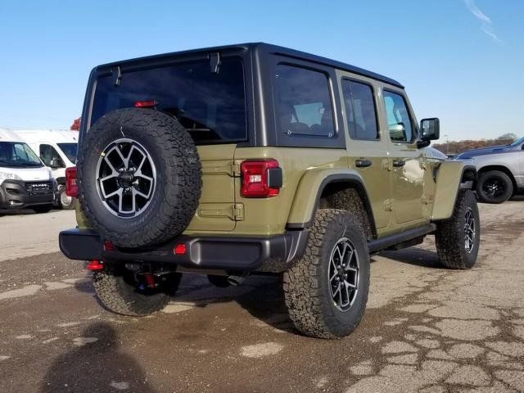 New 2026 Jeep Wrangler 4-DOOR RUBICON Sport Utility