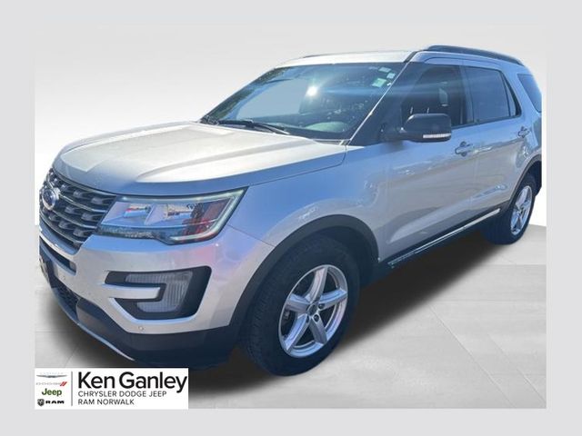 2017 Ford Explorer XLT 4WD's photo