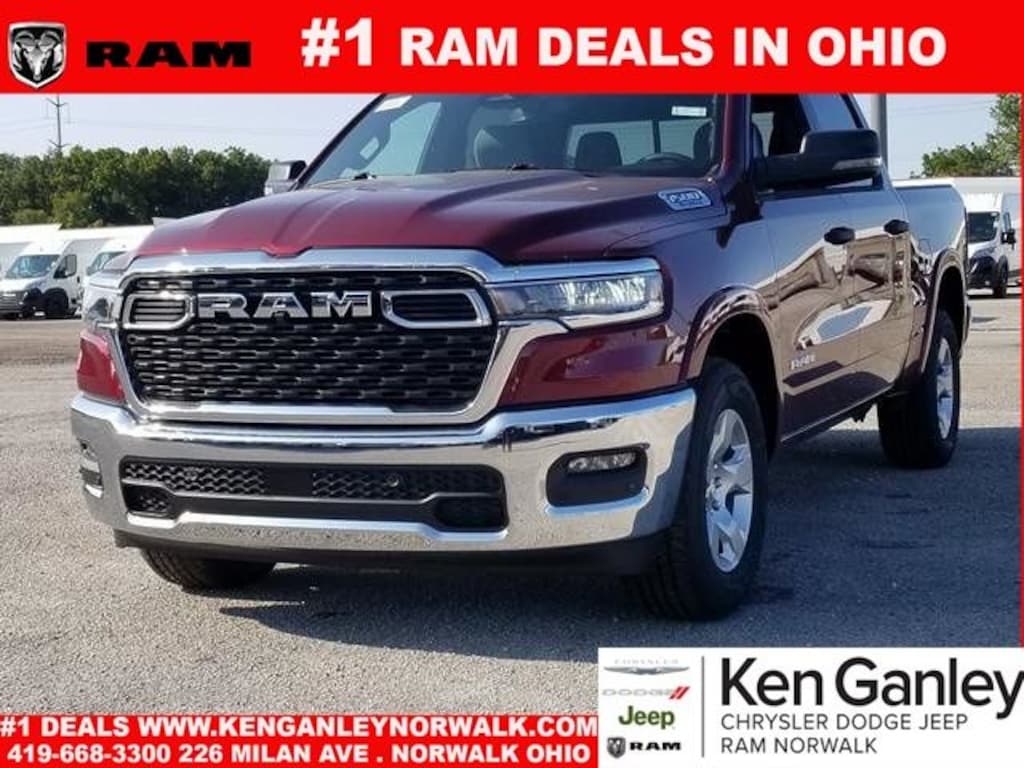 New 2025 Ram 1500 BIG HORN CREW CAB 4X2 5'7 BOX Pickup