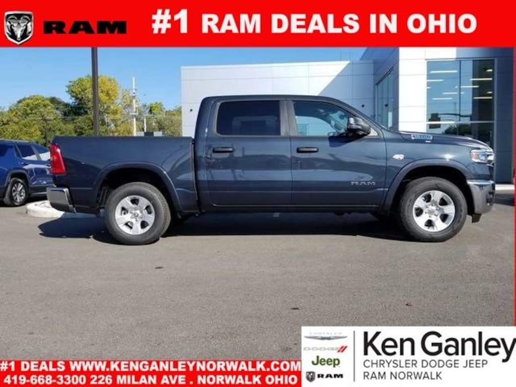New 2026 Ram 1500 BIG HORN CREW CAB 4X4 5'7 BOX Pickup