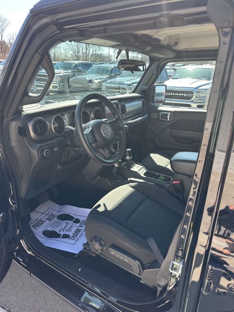 2023 Jeep Wrangler 4-Door Sport - Photo 24
