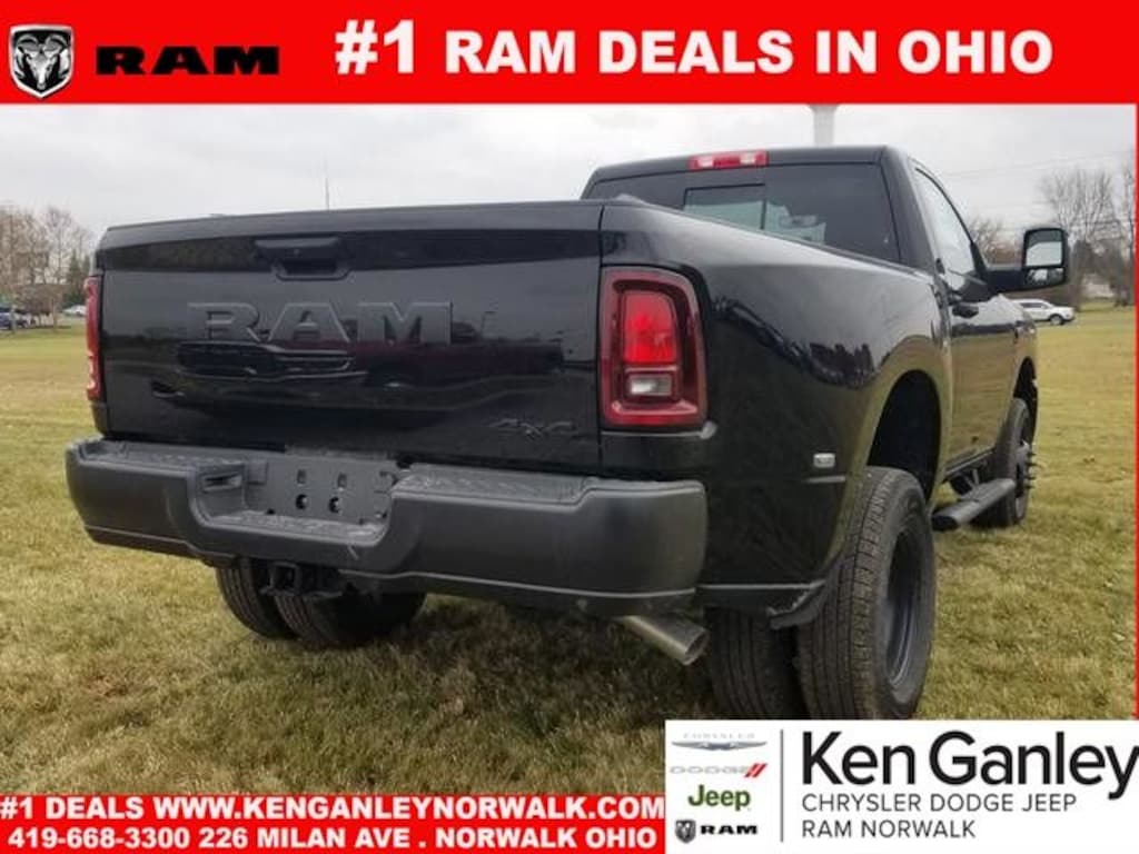 New 2026 Ram 3500 TRADESMAN REGULAR CAB 4X4 8' BOX Pickup