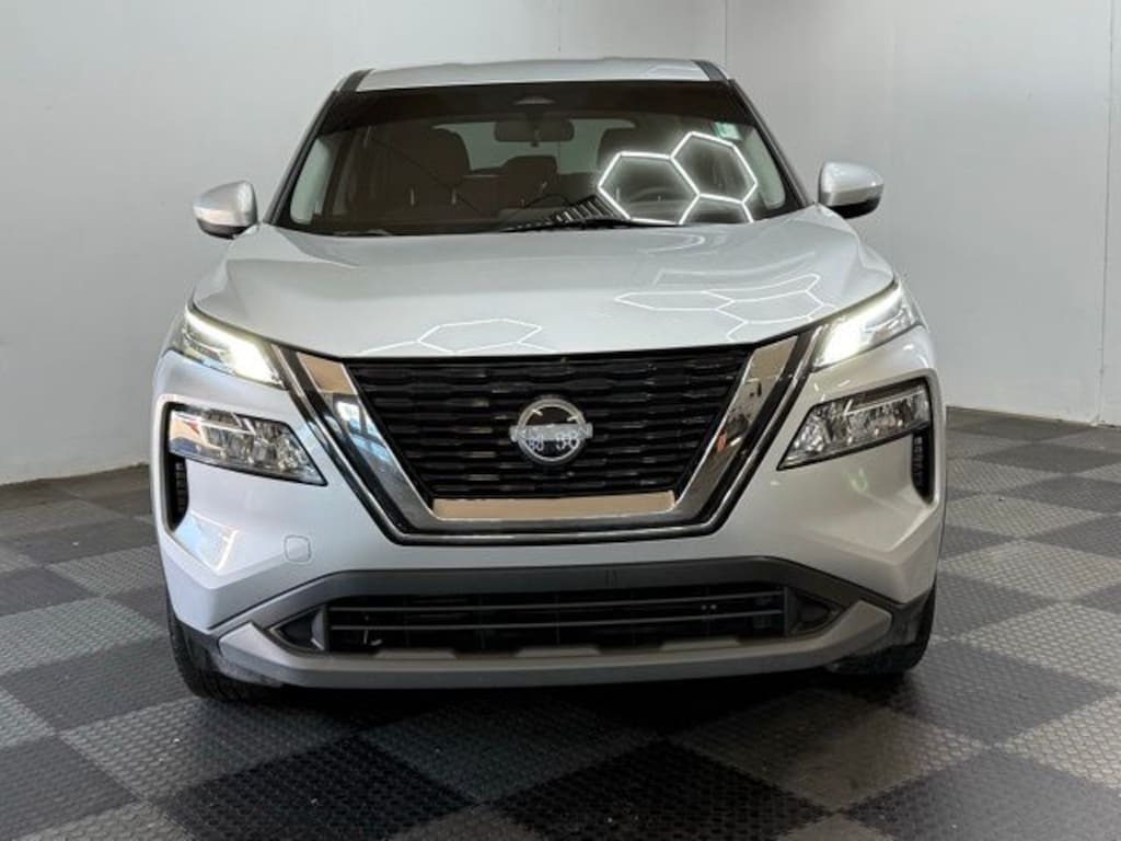 Used 2022 Nissan Rogue SV SUV