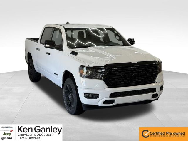 2024 RAM 1500 Big Horn/Lone Star 4x4 Crew Cab 5'7's photo