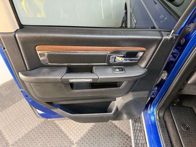 2017 RAM Ram 1500 Pickup Laramie - Photo 31