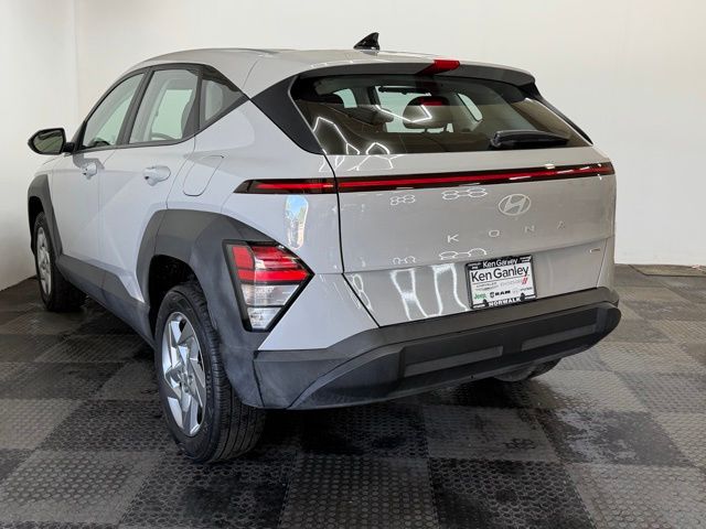 2025 Hyundai Kona SE - Photo 8