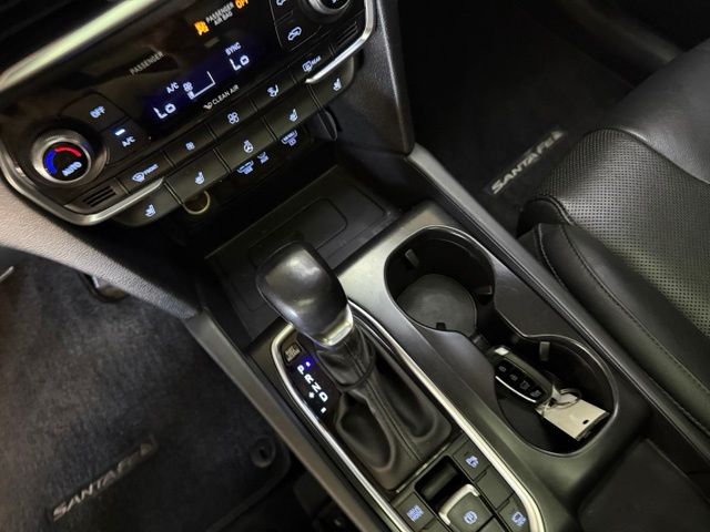 2020 Hyundai Santa Fe Limited - Photo 27