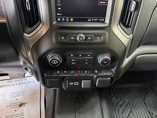 2025 Chevrolet Silverado 1500 Custom - Photo 25