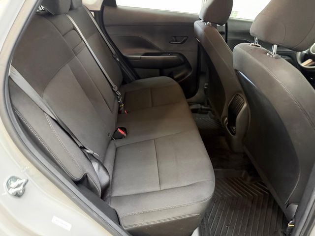2025 Hyundai Kona SE - Photo 41