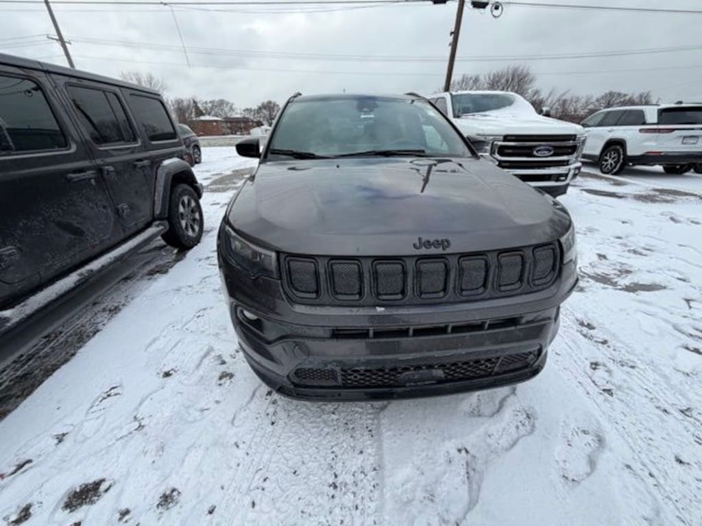 Used 2022 Jeep Compass Altitude SUV