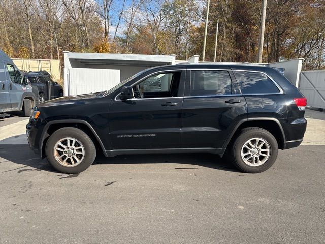 Used 2019 Jeep Grand Cherokee Laredo E with VIN 1C4RJFAG8KC737113 for sale in Norwalk, OH