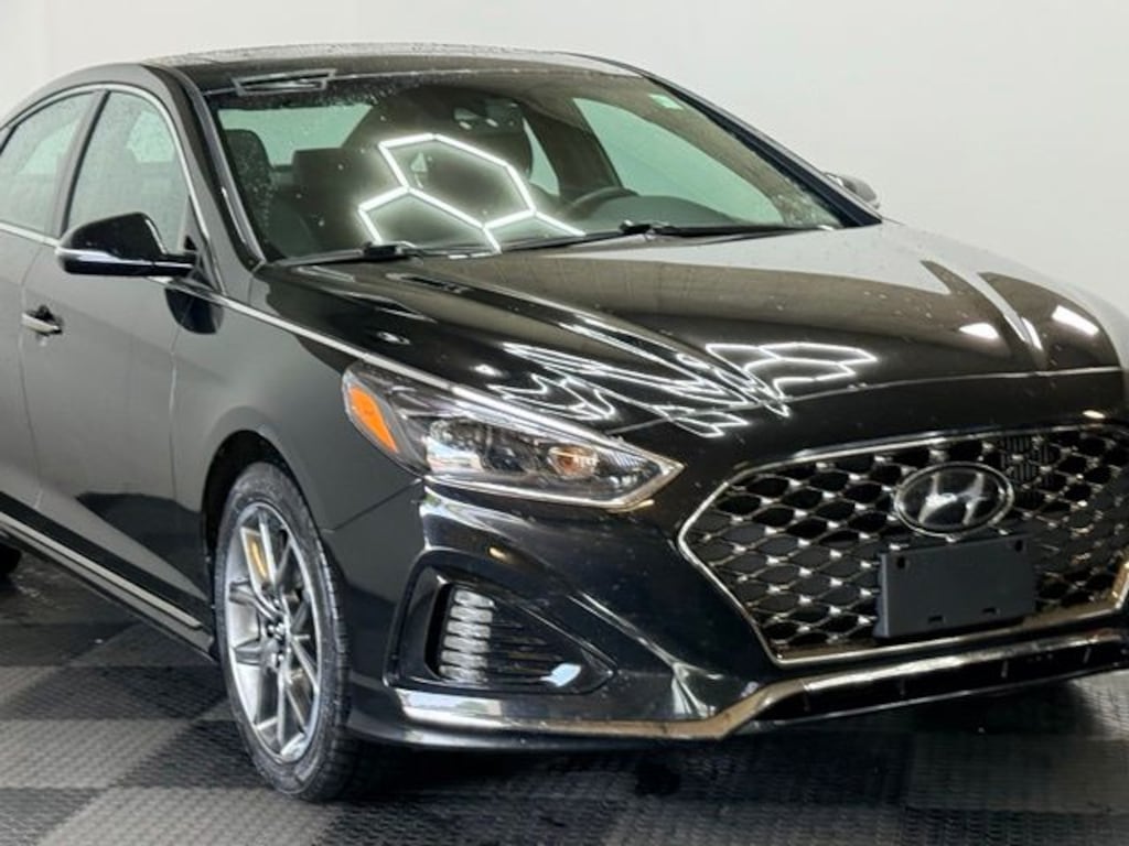 Used 2018 Hyundai Sonata Limited 2.0T Sedan