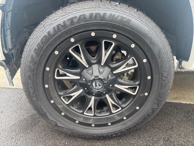 2020 Ford F-150 Platinum photo 2