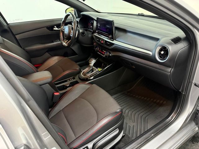 2023 Kia Forte GT - Photo 37