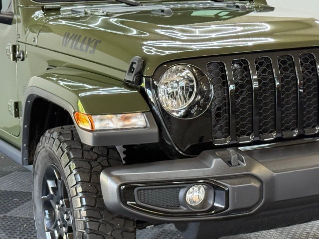 2023 Jeep Gladiator Willys photo 2