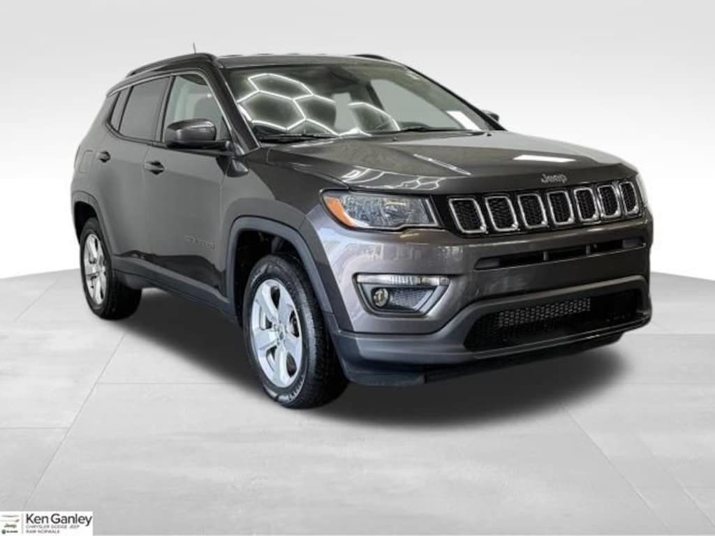 Used 2019 Jeep Compass Latitude 4x4 SUV