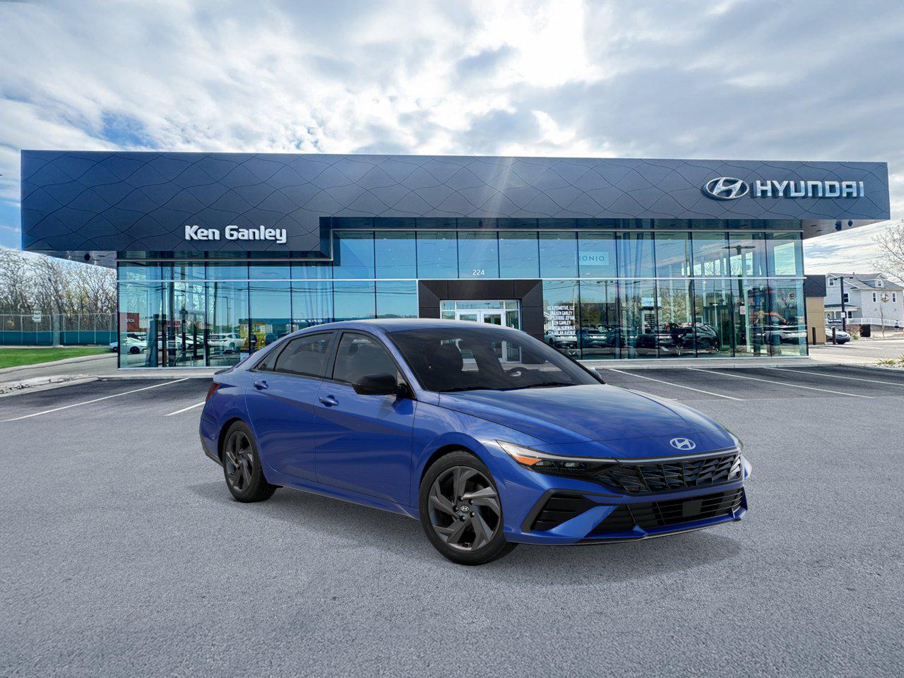 2026 Hyundai Elantra SEL Sport photo 2