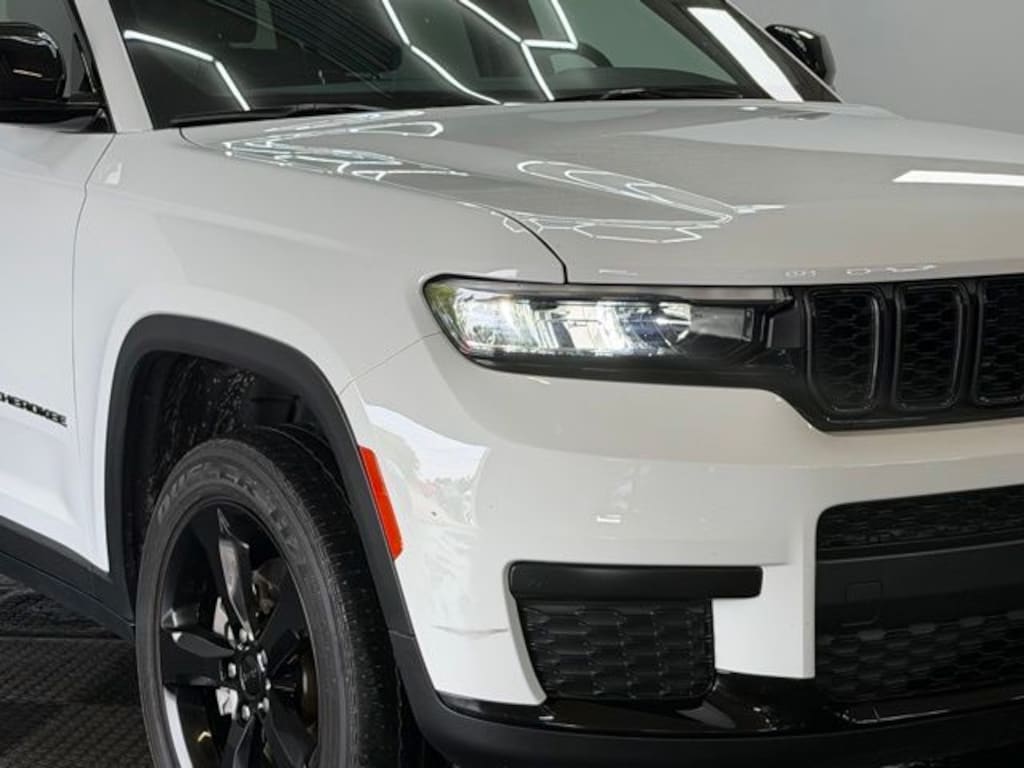 Certified 2023 Jeep Grand Cherokee L Laredo SUV