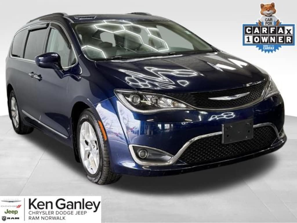 Used 2017 Chrysler Pacifica Touring-L Van