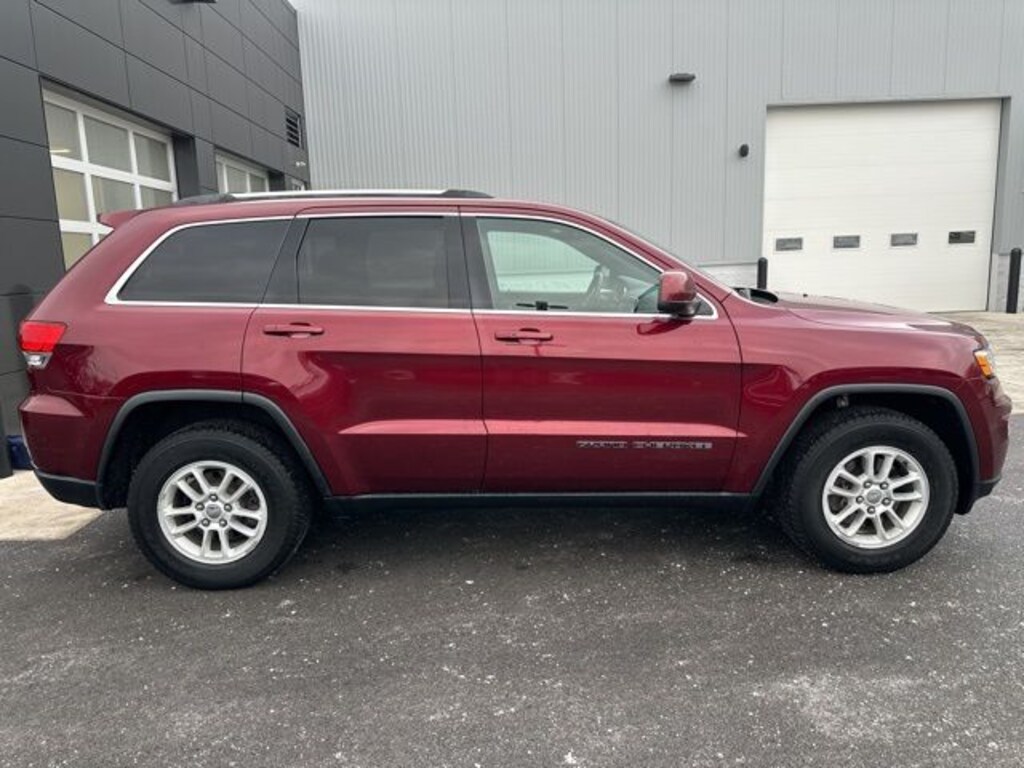 Used 2019 Jeep Grand Cherokee Laredo SUV