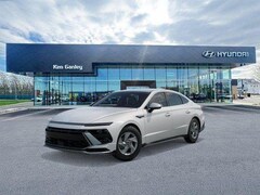 2026 Hyundai Sonata SE Sedan