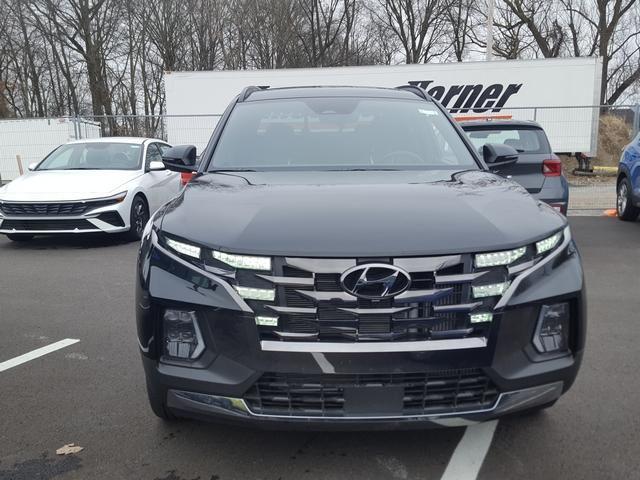 2024 Hyundai Santa Cruz Limited photo 2