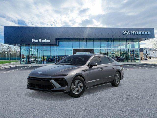 2026 Hyundai Sonata SE's photo