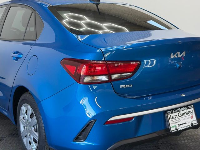 2023 Kia Rio S - Photo 8