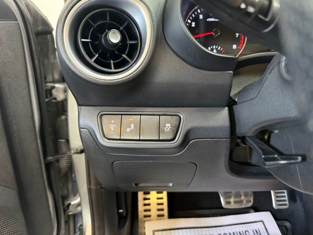 2023 Kia Forte GT - Photo 18