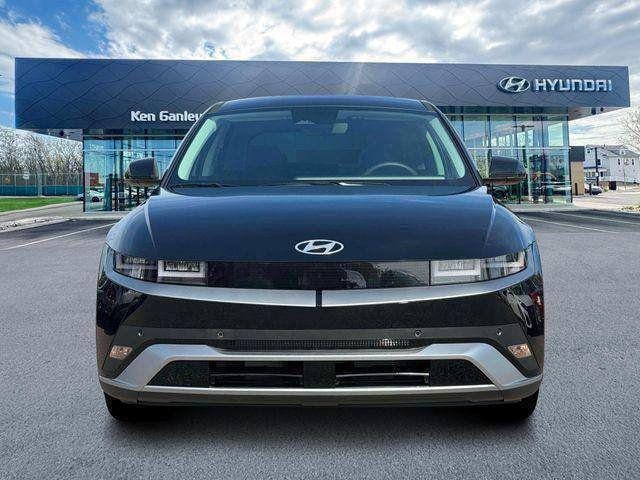 2025 Hyundai IONIQ 5 SE - Photo 12