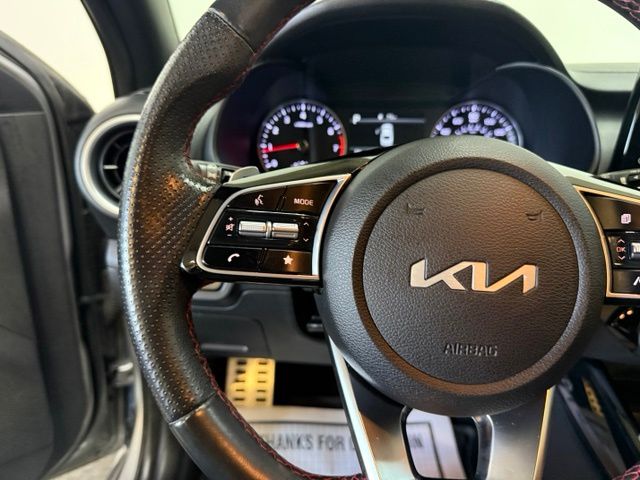 2023 Kia Forte GT - Photo 17