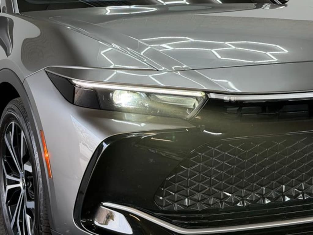 Used 2023 Toyota Crown Sedan