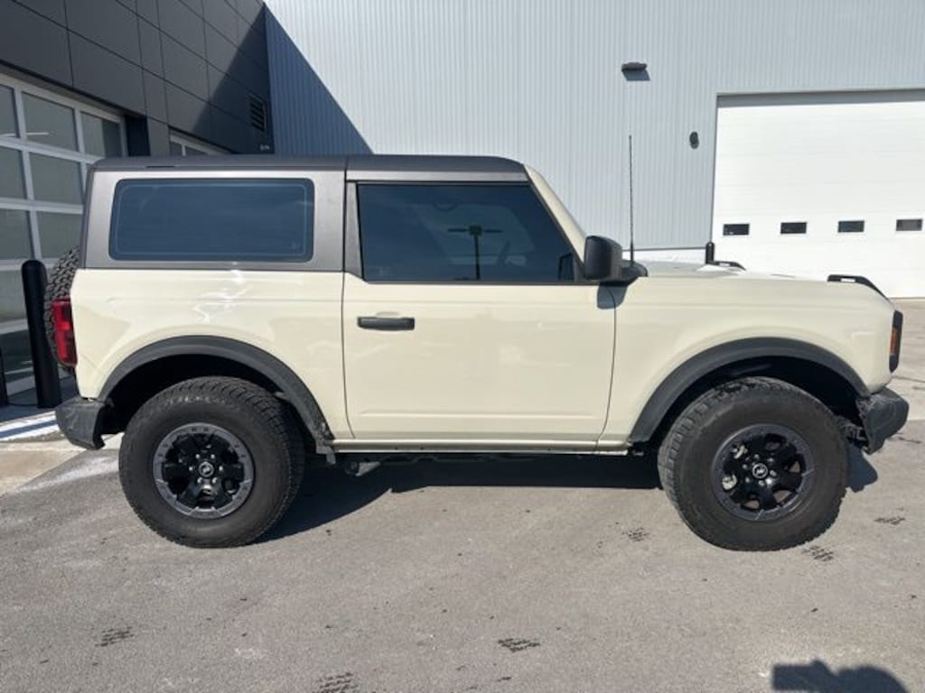Used 2025 Ford Bronco Base SUV