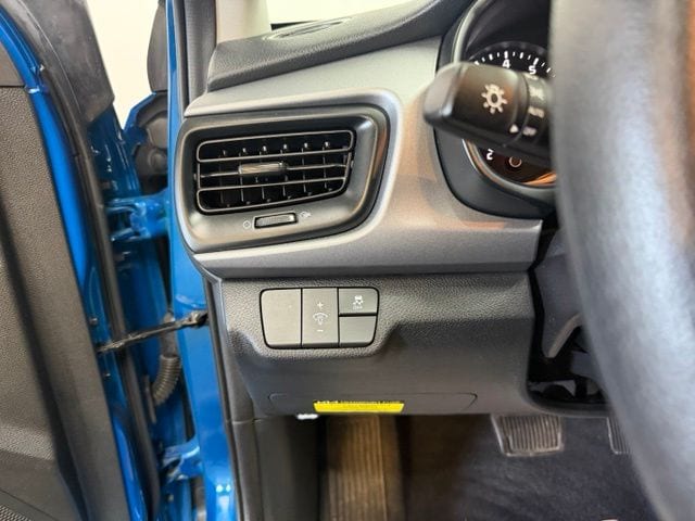 2023 Kia Rio S - Photo 17