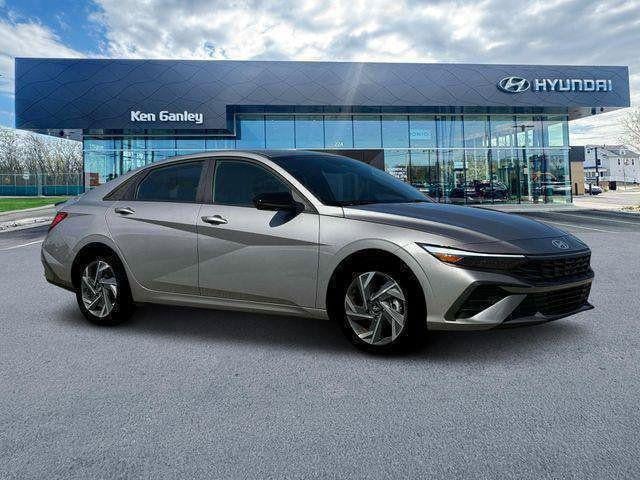 2025 Hyundai Elantra Blue - Photo 10
