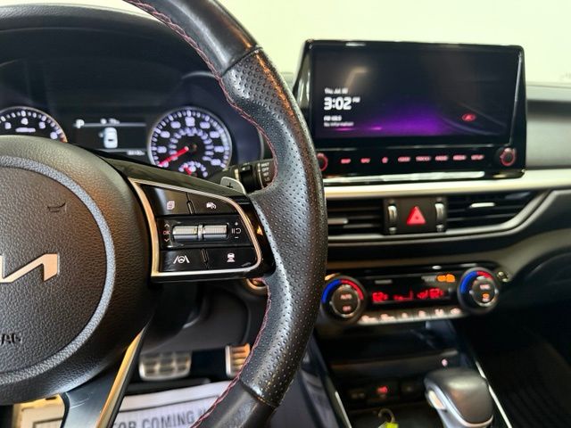 2023 Kia Forte GT - Photo 16