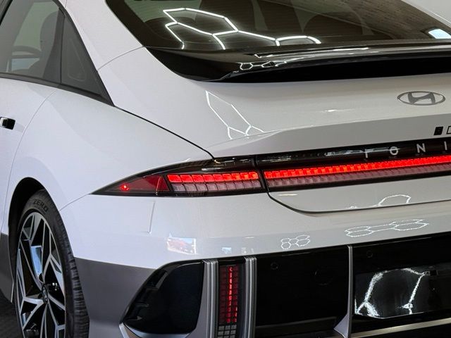 2024 Hyundai IONIQ 6 SEL - Photo 10