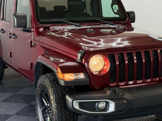 2021 Jeep Gladiator Sport photo 2