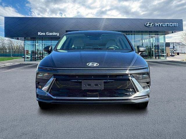 2025 Hyundai Sonata SE - Photo 15