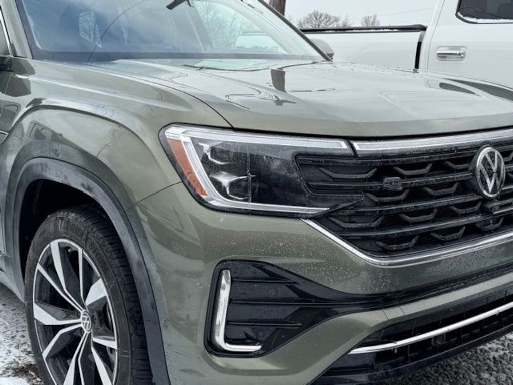 Used 2025 Volkswagen Atlas 2.0T SEL Premium R-Line SUV