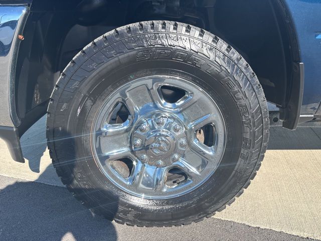 2022 Ram 2500 Tradesman photo 2
