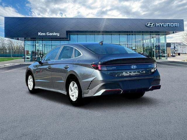 2025 Hyundai Sonata SE - Photo 8
