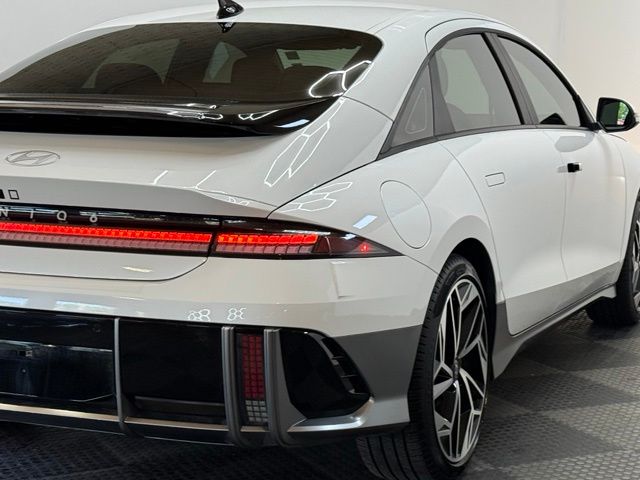 2024 Hyundai IONIQ 6 SEL - Photo 13