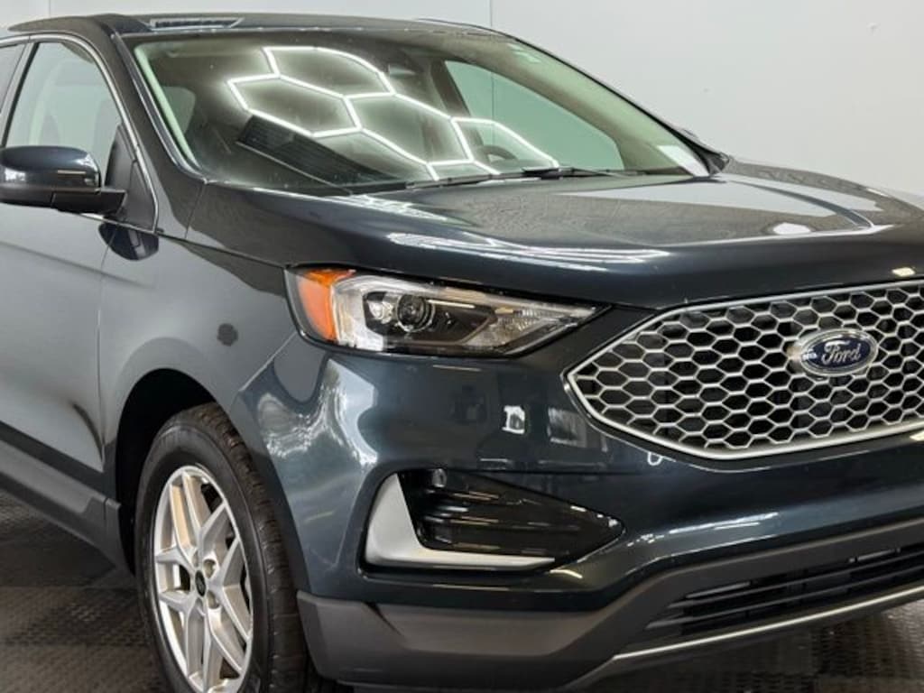 Used 2023 Ford Edge SUV