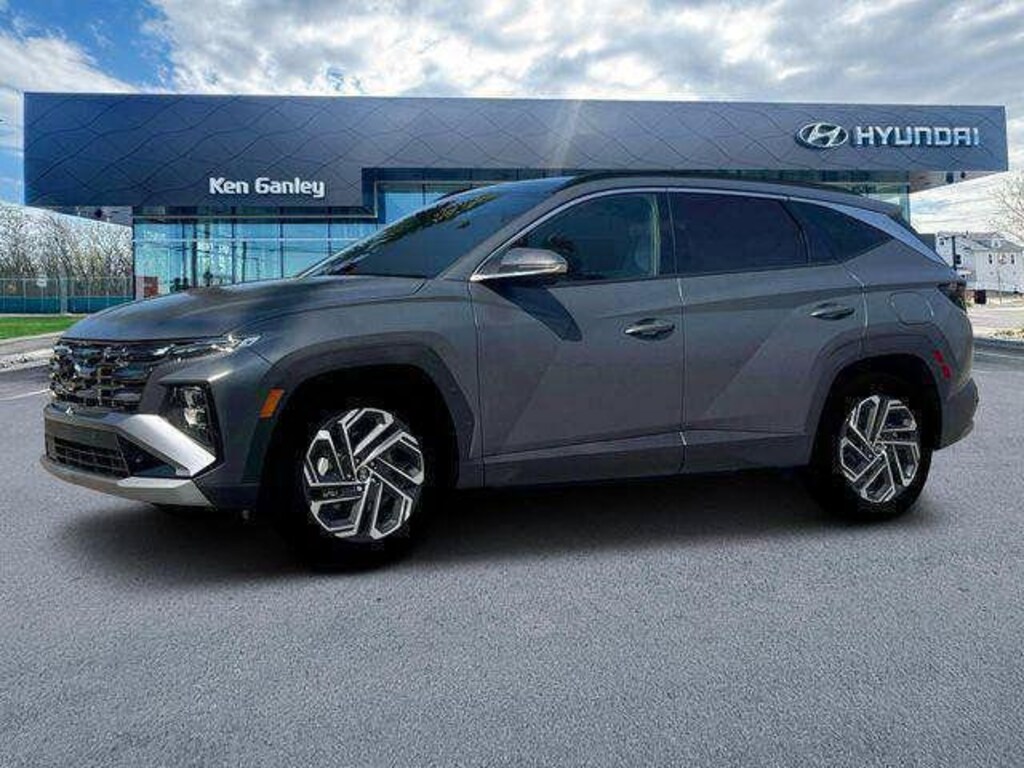 New 2025 Hyundai Tucson Limited FWD SUV
