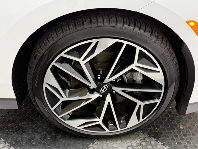 2024 Hyundai IONIQ 6 SEL - Photo 15