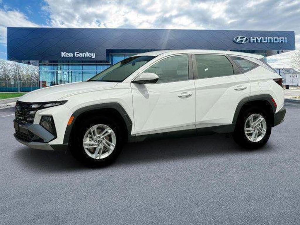 New 2026 Hyundai Tucson SE AWD SUV