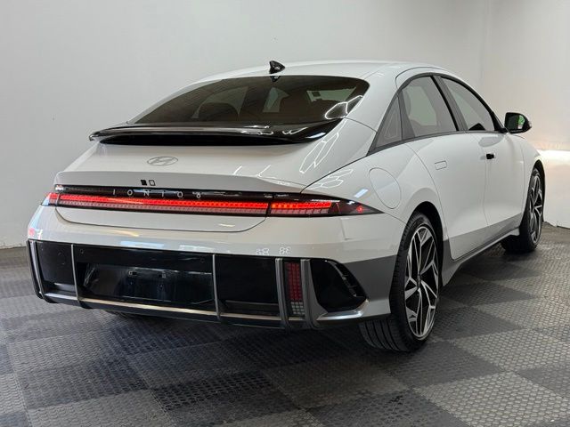 2024 Hyundai IONIQ 6 SEL - Photo 12