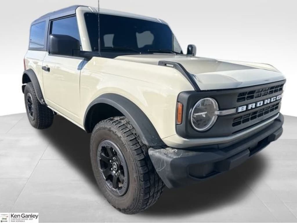 Used 2025 Ford Bronco Base SUV